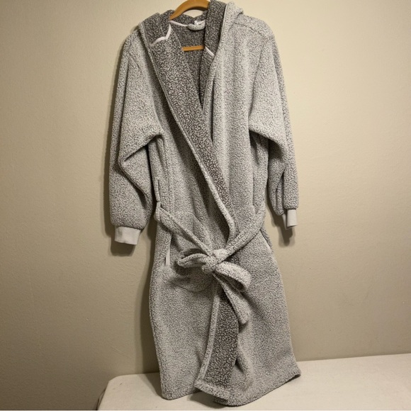 Pottery Barn Intimates & Sleepwear Pottery Barn Light Heathered